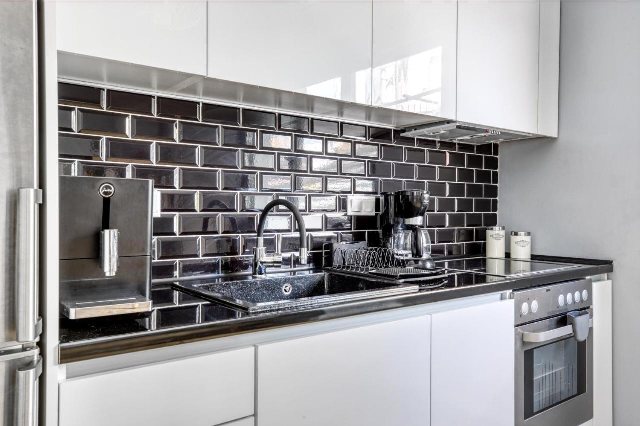 Spacious Flat With Courtyard And Private Parking! Atény Exteriér fotografie