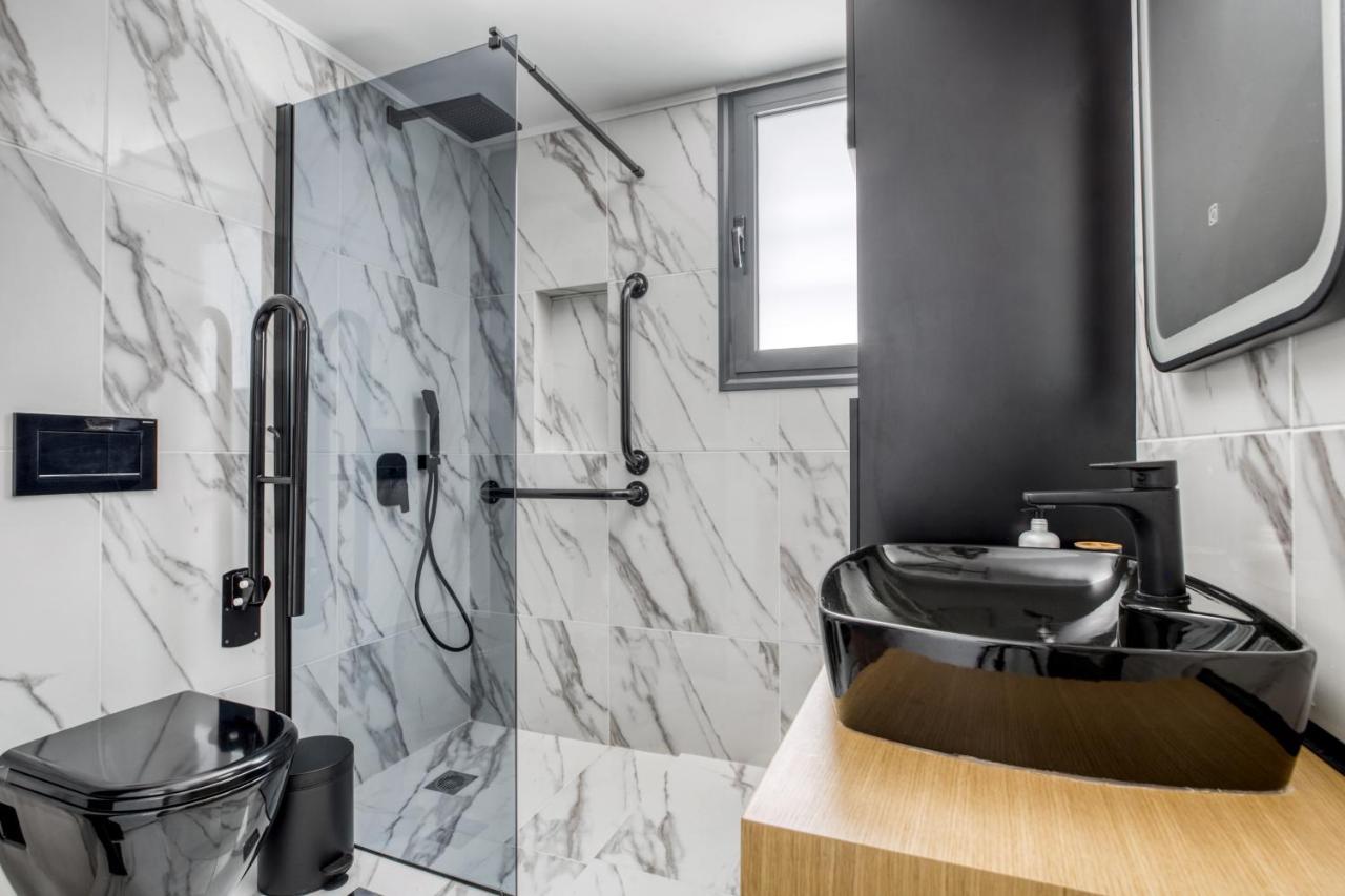 Spacious Flat With Courtyard And Private Parking! Atény Exteriér fotografie